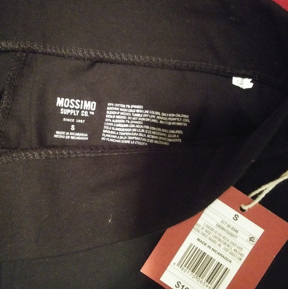 Bnwt Mossimo capris size s